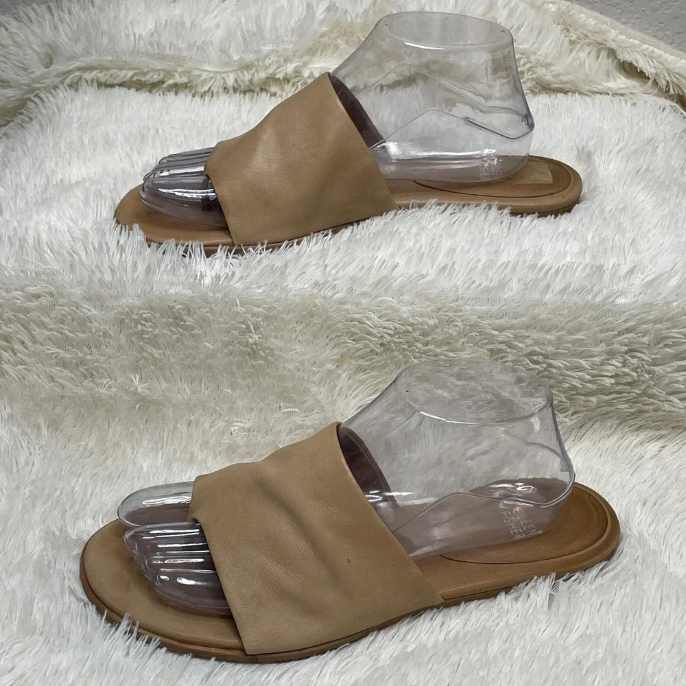 eileen fisher kore tumbled leather thong sandals tan womens 9 minimalist neutral